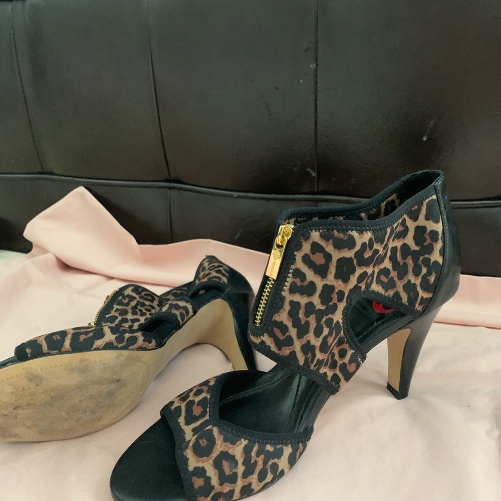 Used sandals